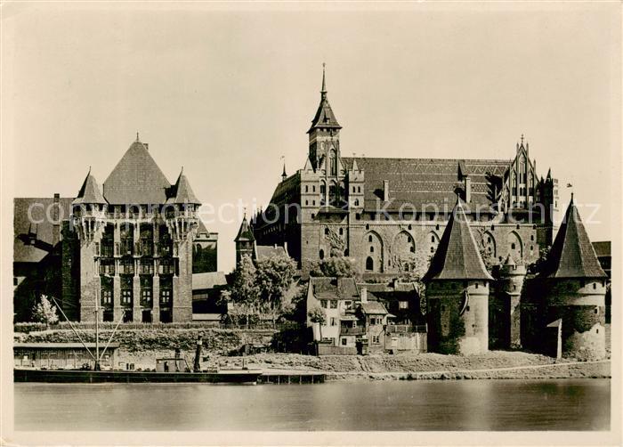 Marienburg  Westpreussen Malbork Schloss des Deutschen Ritterordens an der Weich