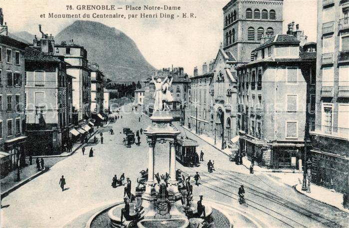 Grenoble 38 Place Notre Dame et Monument du Centenaire par Henri Ding