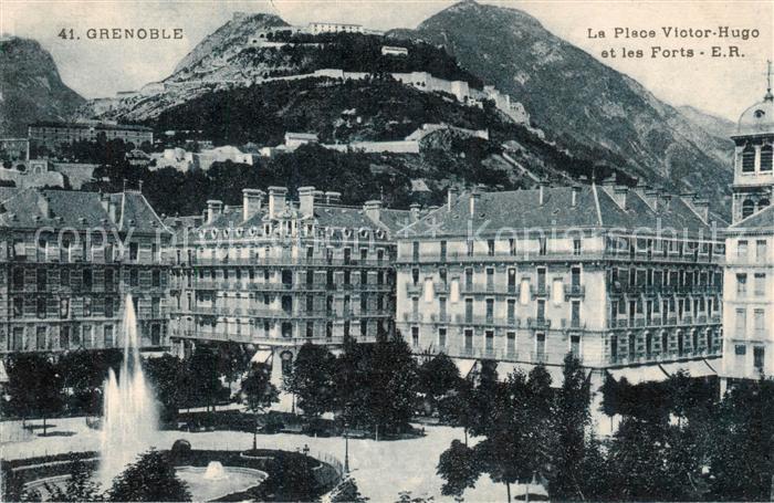 Grenoble 38 La Place Victor Hugo et les Forts