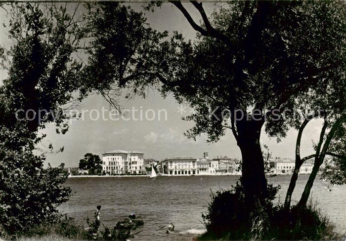 Porec Croatia Partie an der Kueste