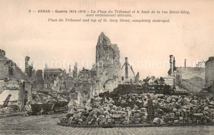 Arras  62 La Place du Tribunal et le haut de la rue Saint Gerg sont entierement