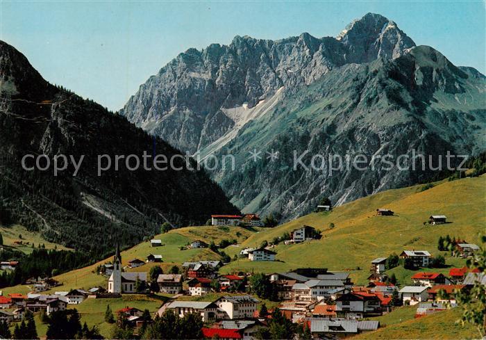 Hirschegg Kleinwalsertal Vorarlberg mit Widderstein