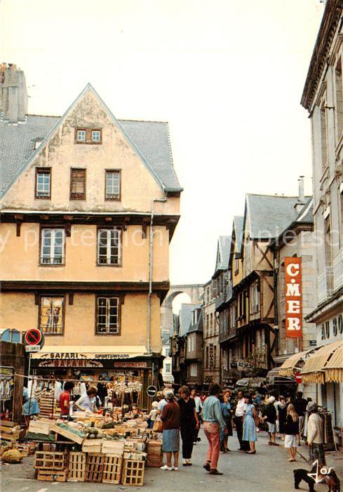 Morlaix 29 Jour de marche a l’entree de la Grand Rue