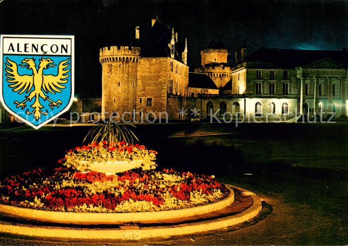 Alencon 61 Le palais de Justice et le Chateau illumines