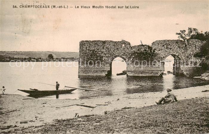 Champtoceaux Le Vieux Moulin feodal sur la Loire