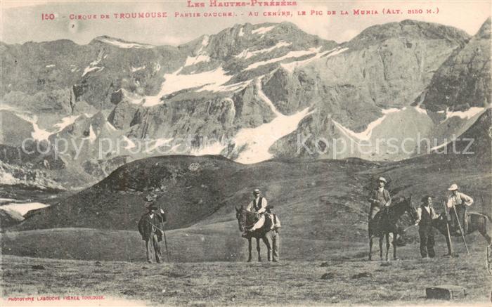 Cirque de Troumouse Gavarnie-Region 65 H Partie gauche Au cernier le Pic de la M