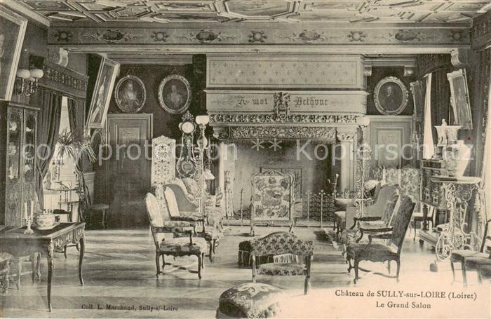 Sully-sur-Loire Chateau de Sully sur Loire Le Grand Sal