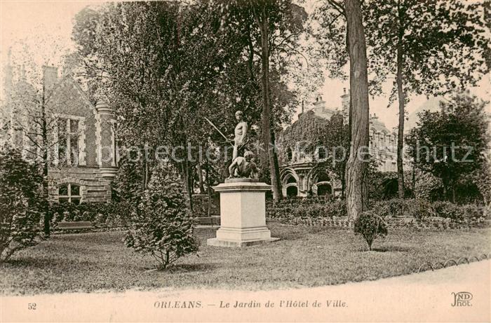 Orleans 45 Loiret Le Jardin de l’Hotel de Ville