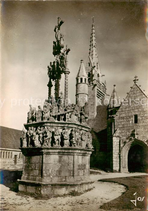 Plougonven Ensemble du calvaire de 1554 Eglise et son elegant clocher a tourelle