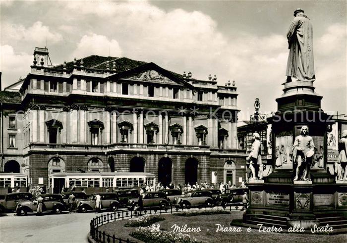 Milano Mailand IT Piazza e Teatro alla Scala Monumento