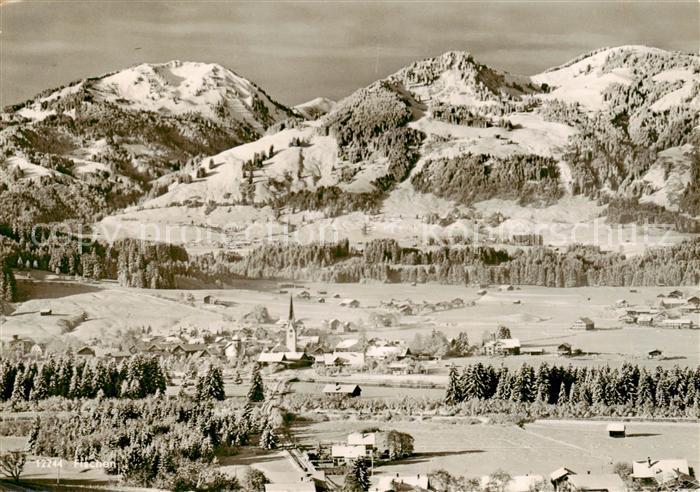 Fischen Allgaeu mit Wannenkopf Riedbergerhorn und Weiherkopf