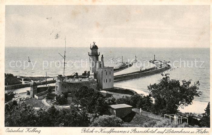 Kolberg  Ostseebad Kolobrzeg PL Blick von Kauffmanns Strandhotel  auf Lotsenhaus