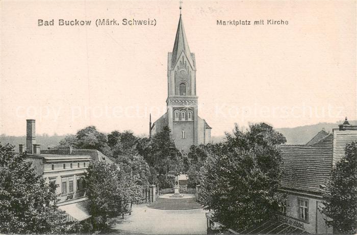 Bad Buckow Maerkische Schweiz Marktplatz mit Kirche