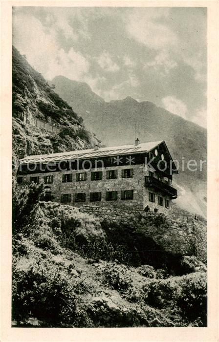 Karwendelhaus 1765m Tirol Motiv