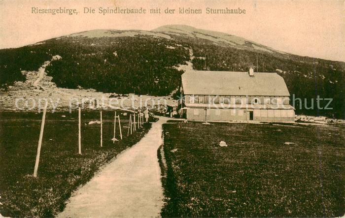 Riesengebirge Krkonose Karkonosze Die Spindlerbaude mit der kleinen Sturmhaube