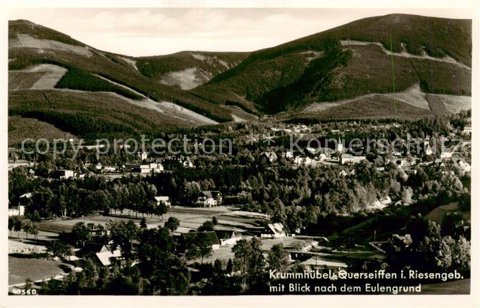 Krummhuebel Karpacz Riesengebirge PL und Querseiffen mit Blick nach dem Eulengru
