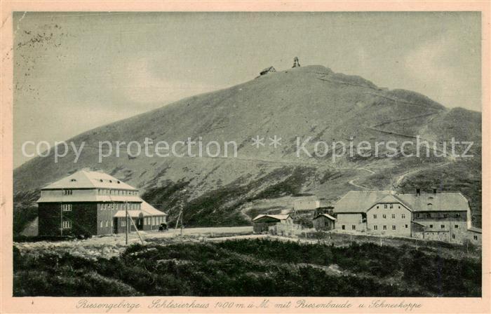Riesengebirge Krkonose Karkonosze Schlesierhaus mit Riesenbaude und Schneekoppe