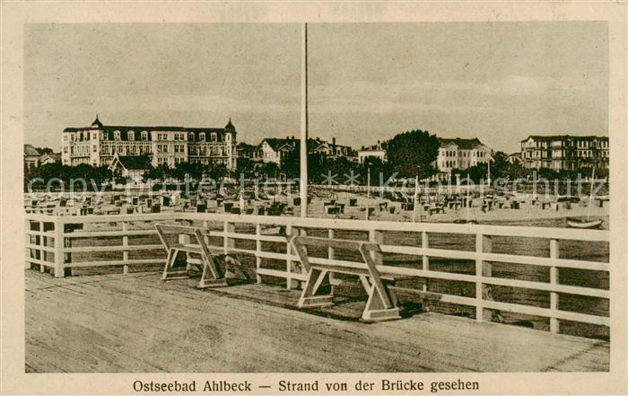 Ahlbeck Ostseebad Strand von der Bruecke gesehen