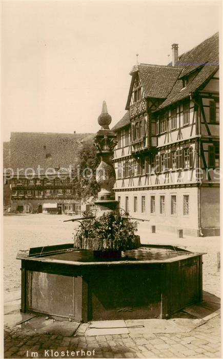Maulbronn Cisterzienser Kloster Maulbronn Im Klosterhof Brunnen