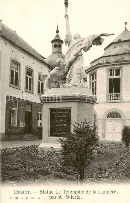 Dinant-sur Meuse Belgie Statue Le Triomphe de la Lumiere par Wiertz