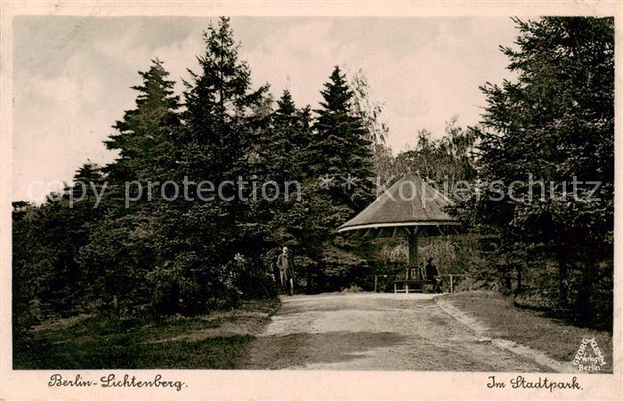 Lichtenberg Berlin Im Stadtpark