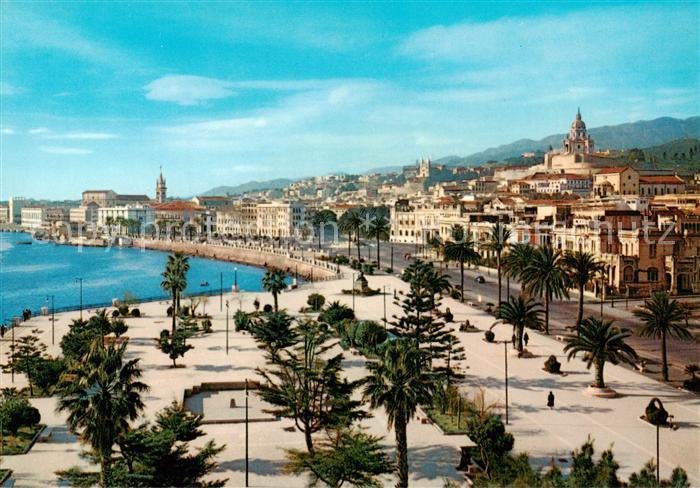 Messina Sicilia La passeggiata del lungomare e la Piazza