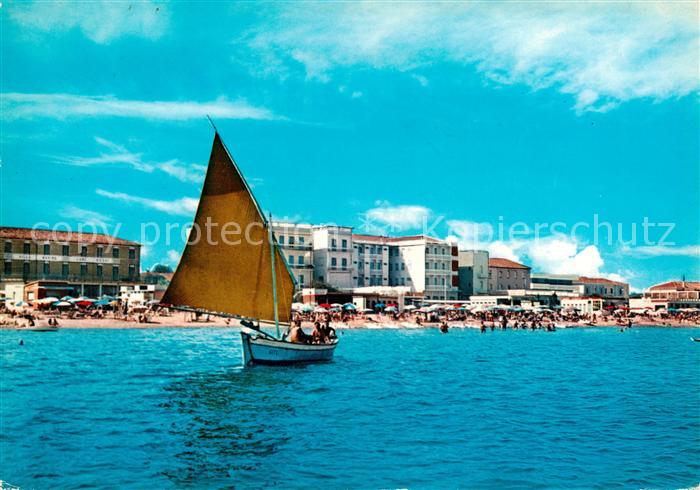 Gatteo Mare IT e Villa Marina Alberghi e spiaggia visti dal mare