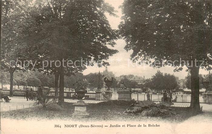 Niort 79 Jardin et Place de la Breche