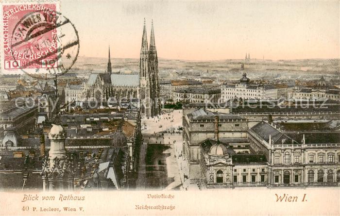 Wien AT Blick vom Rathaus Votivkirche Reichsrathstrasse
