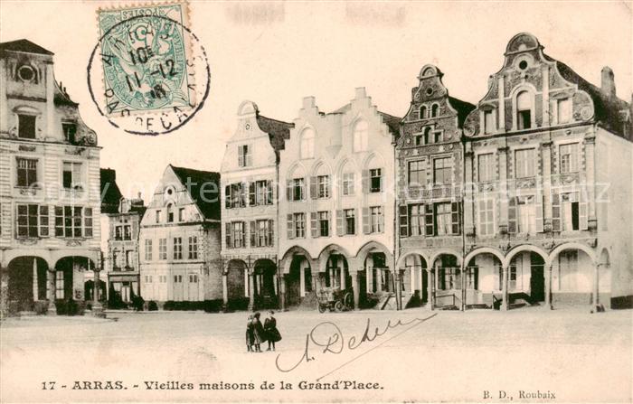 Arras  62 Vieilles maisons de la Grand Place