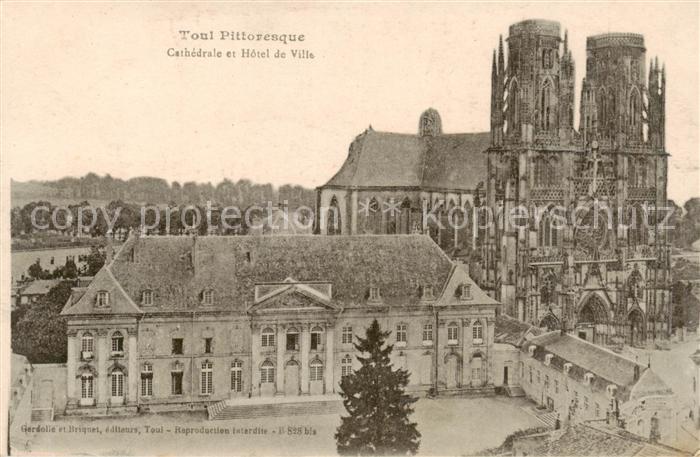 Toul 54 Cathedrale et Hotel de Ville