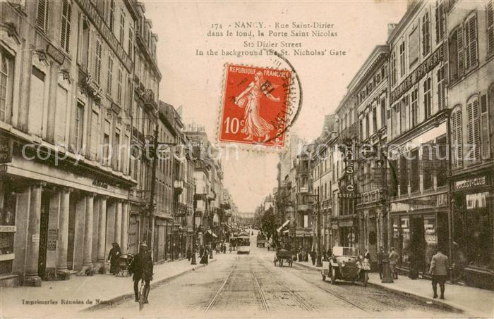 Nancy 54 Rue Saint Dizier dans le fond le Porte Saint Nicolas