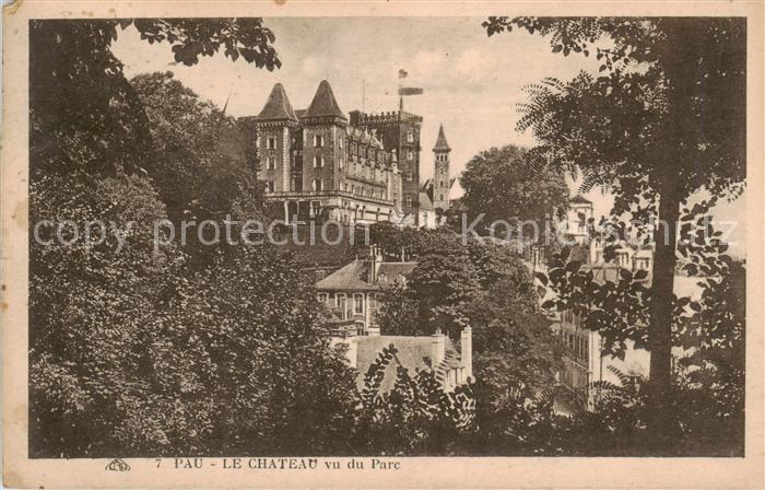 Pau 64 Le Chateau vu du Parc