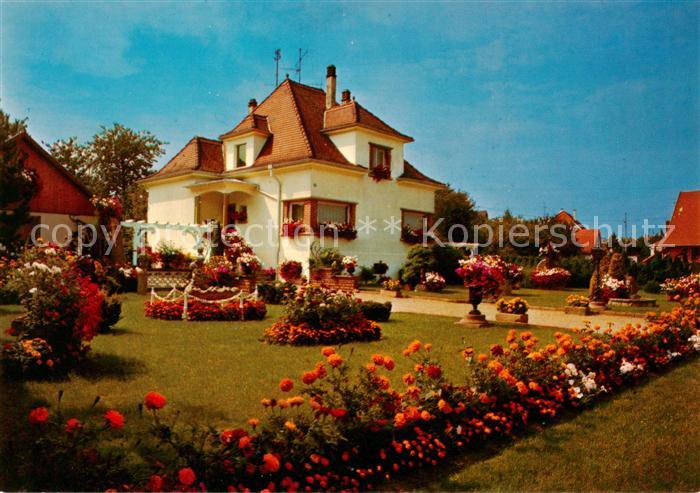 Merkwiller-Pechelbronn Un jardin fleuri