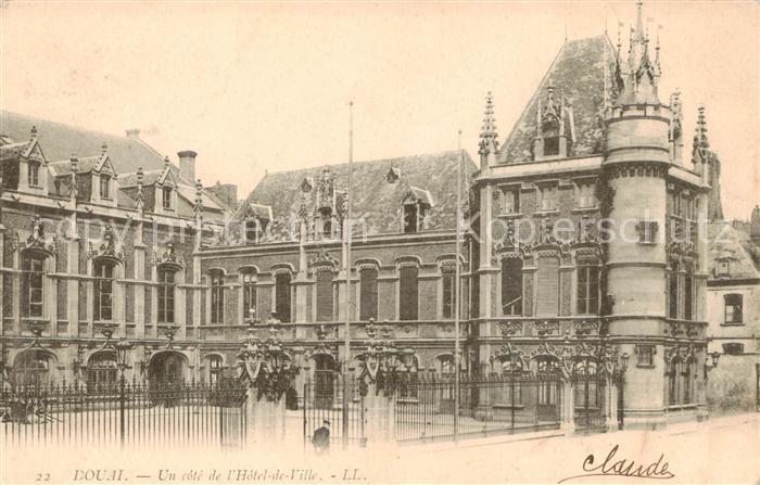 Douai 59 Nord Un cote de l’Hotel de Ville