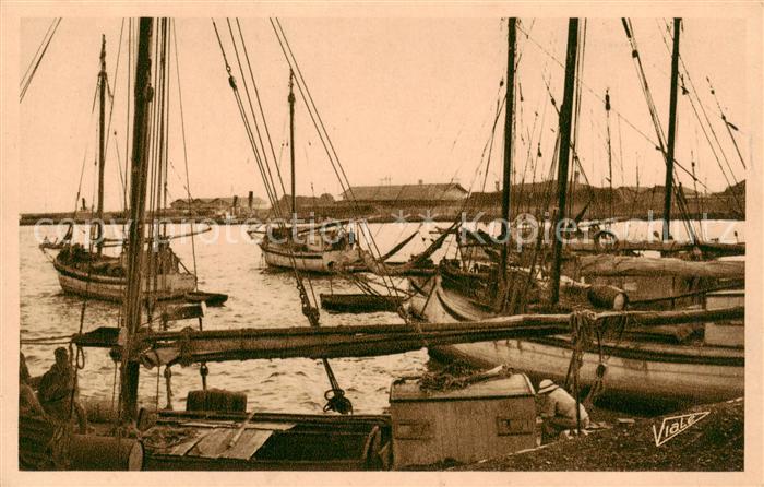 Dakar Le Port Bassin aux Cotres