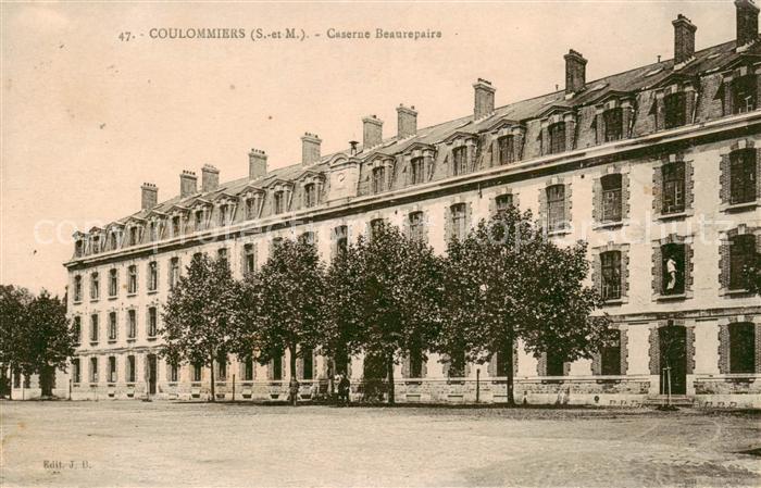 Coulommiers 77 Seine-et-Marne Caserne Beaurepairs
