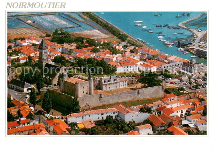 Noirmoutier-en-l Ile Le port le chateau et l’eglise Saint Philbert Vue aerienne