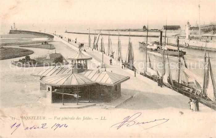 Honfleur Vue generale des Jetee