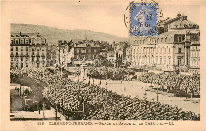 Clermont  63-Ferrand Place de Jaude et le Theatre