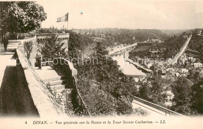 Dinan 22 Cotes-d Armor Vue generale sur la Rance et la tour Sainte Catherine