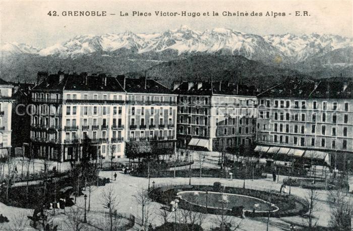 Grenoble 38 La Place Victor Hugo et la Chaine des Alpes