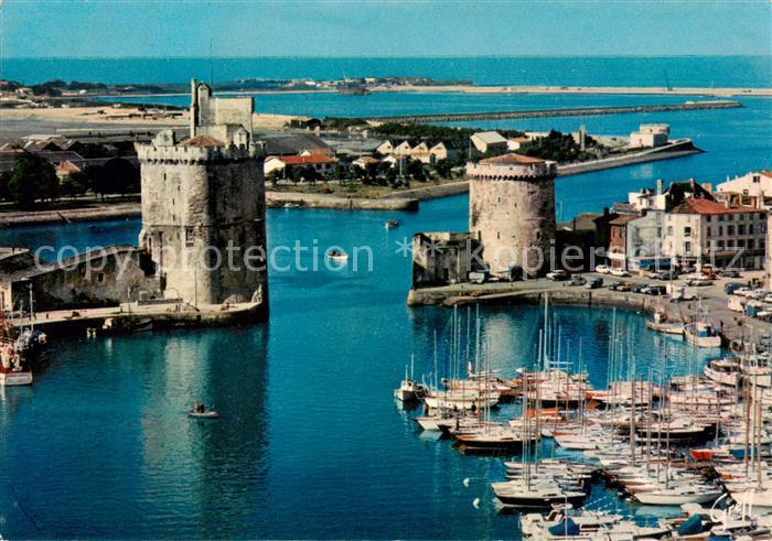 La Rochelle 17 Le Port Tour St Nicolas et Tour de la Chaine