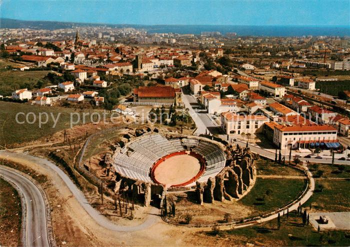 Frejus Les Arenes Romaines Vue generale aerienne