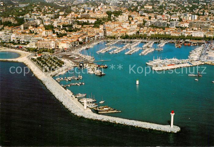 Cannes 06 Vue aerienne Le port