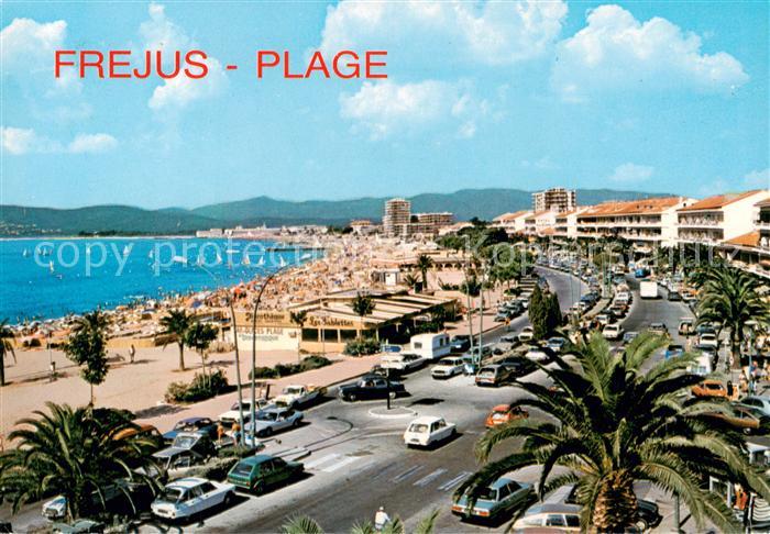 Frejus La Promenade et la Plage au fond la Cha