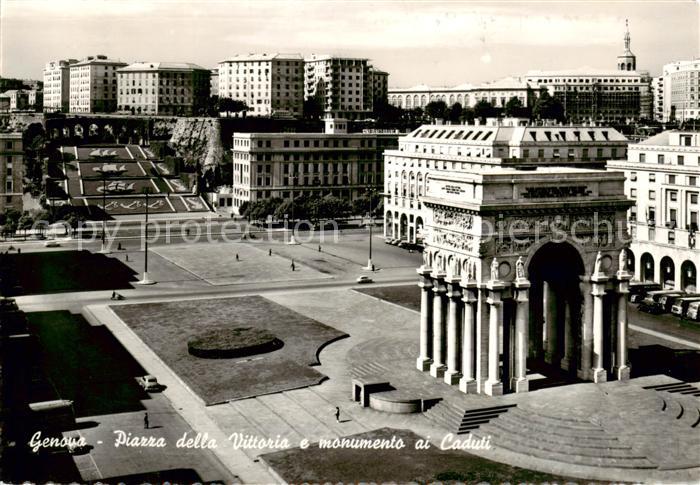Genova Genua Liguria IT Piazza della Vittoria e monumento ai Caduti