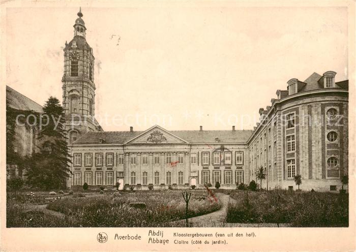 Averbode Belgie Abbaye Cloitre cote du jardin