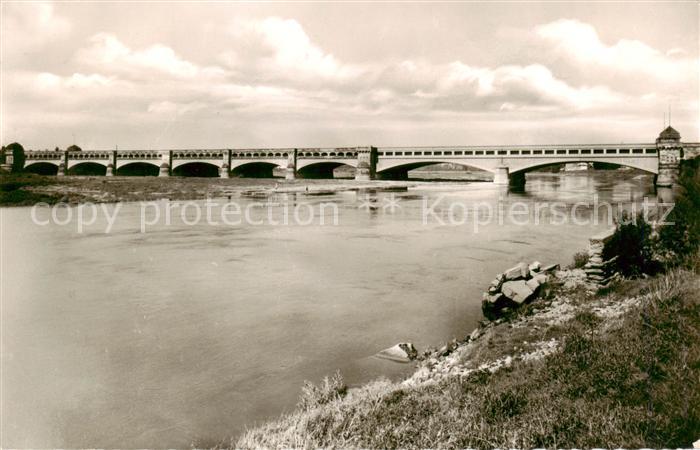 Minden  Westfalen Weser Mittellandkanal ueberfuehrung ueber die Weser