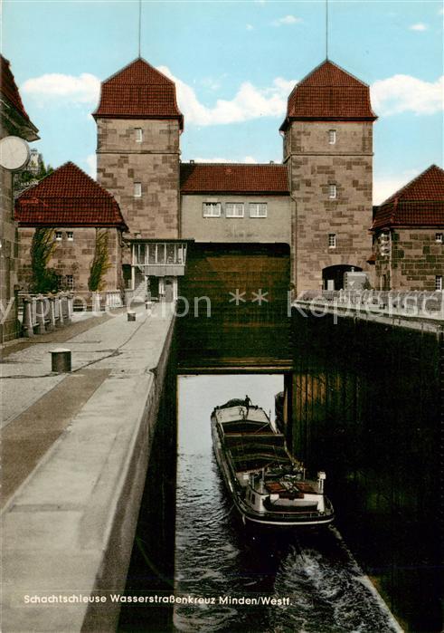 Minden  Westfalen Weser Schachtschleuse Wasserstrassenkreuz
